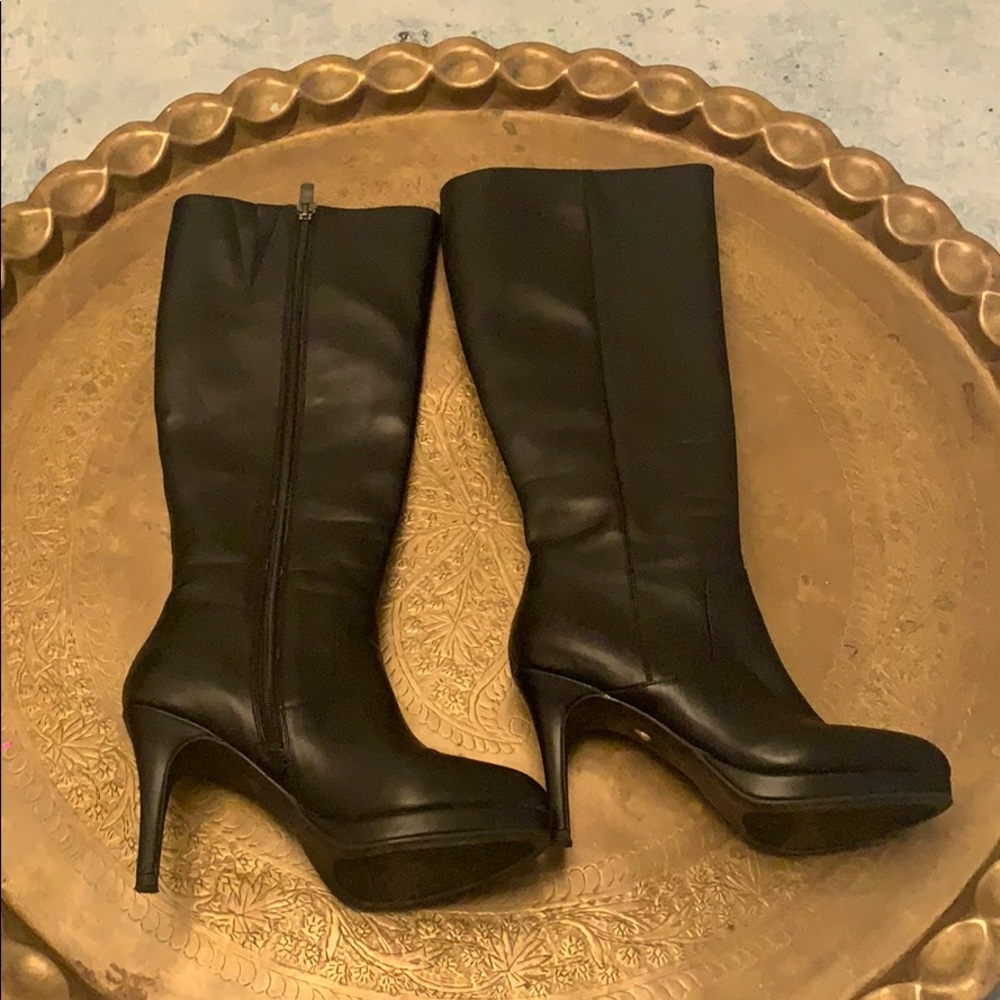 Liz Claiborne heel boots